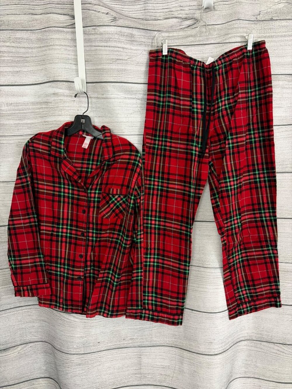 Wondershop Red Plaid Button-Up Pajama Set Size L